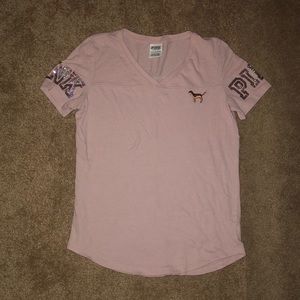 VS Pink t-shirt